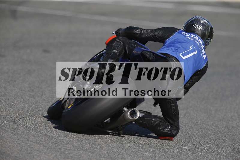 /Archiv-2024/01 26.-28.01.2024 Moto Center Thun Jerez/Gruppe blau-blue/68